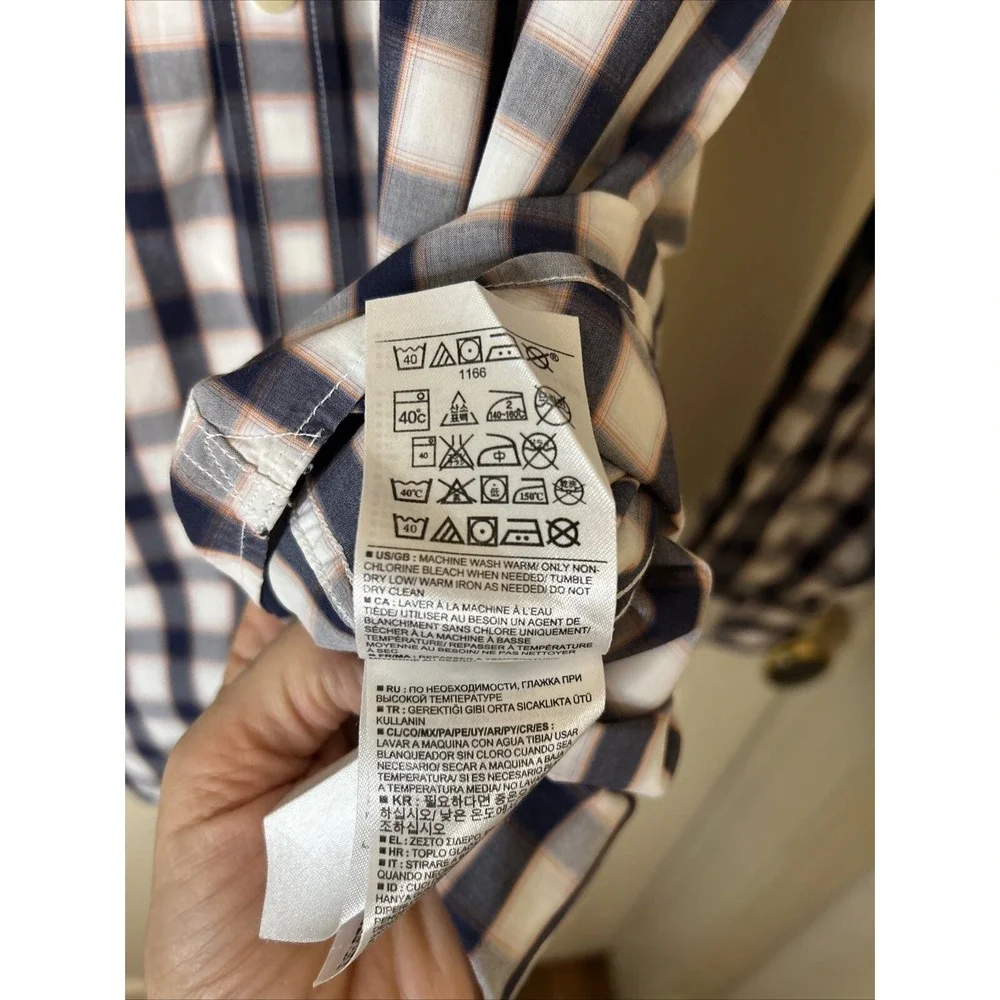 Banana republic soft wash tailor slim fit XL men's LS blue and white plaid shirt